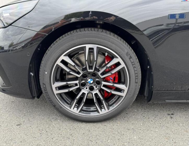 BMW i5 4
