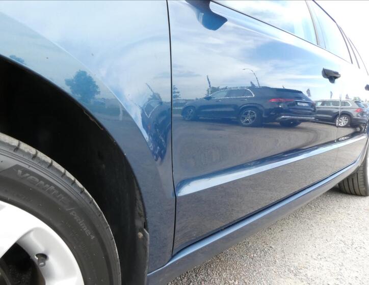 Škoda Superb 14