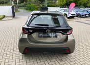 Toyota Yaris 5