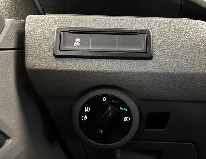 Volkswagen Caravelle 17