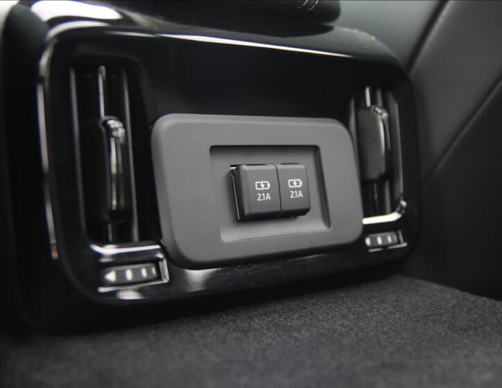 Toyota Mirai 37