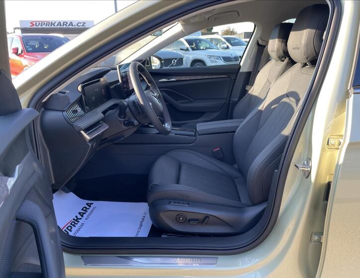 Škoda Superb 22