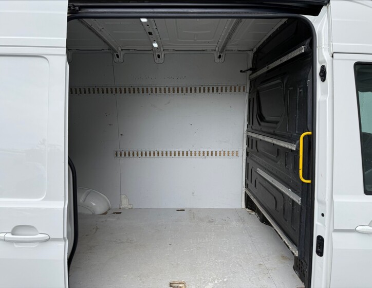 Volkswagen Crafter 26