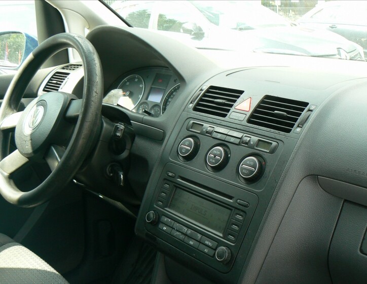 Volkswagen Touran 14