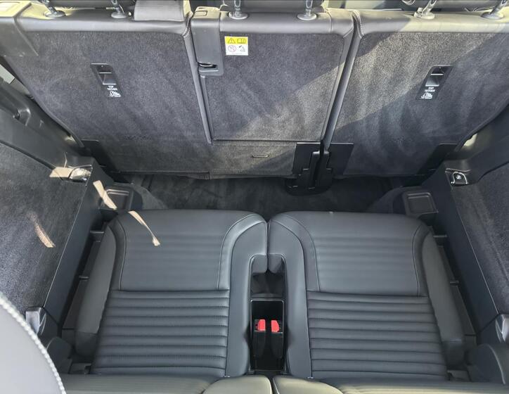 Land Rover Discovery 15