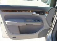 Volkswagen Touran 11