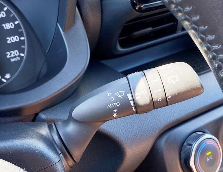 Toyota Yaris 17