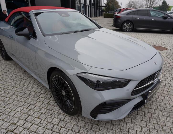 Mercedes-Benz 200 9