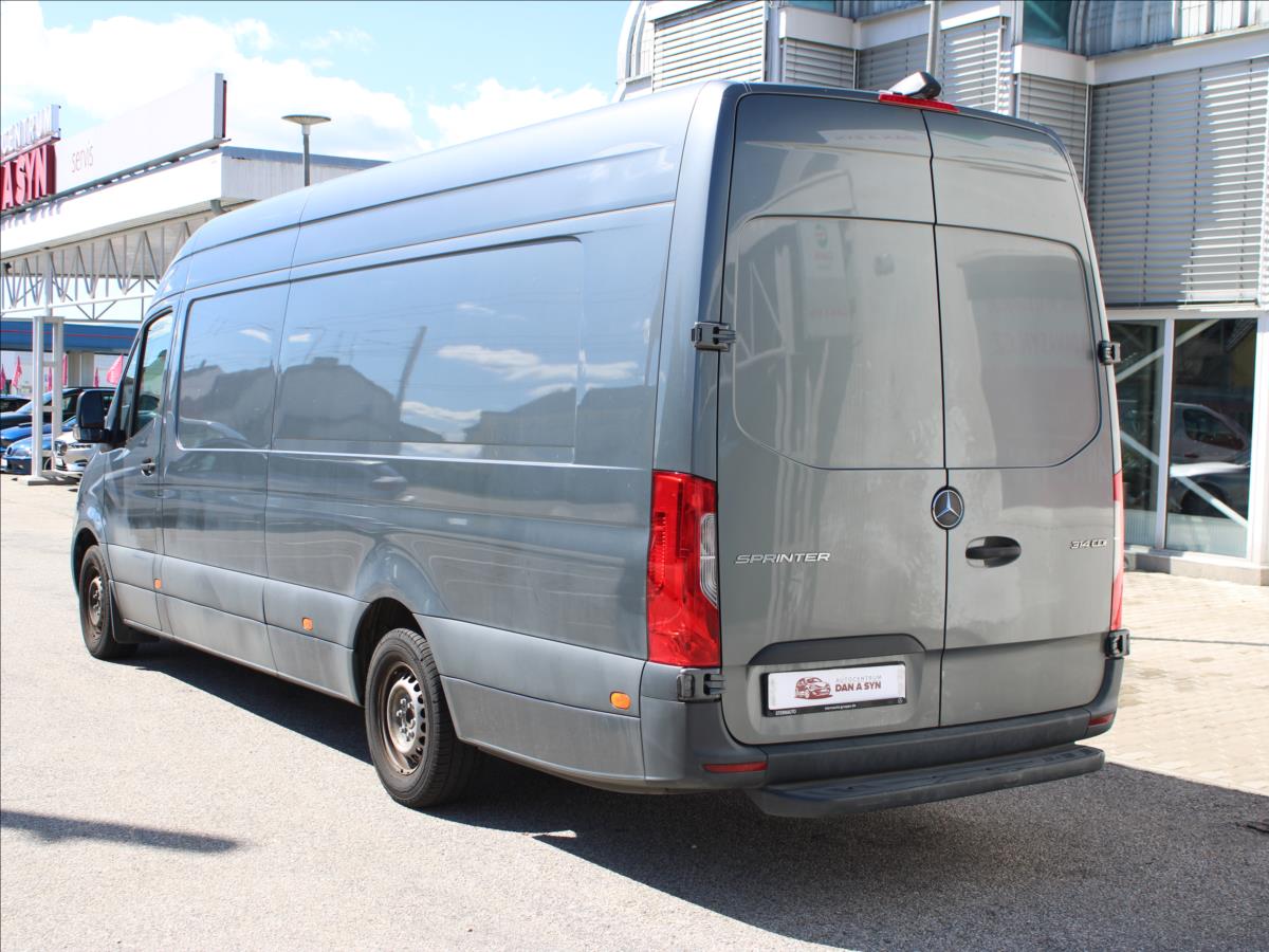 Mercedes-Benz Sprinter
