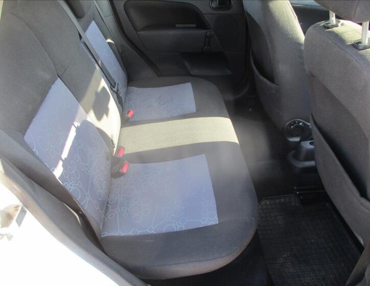 Ford Fiesta 17