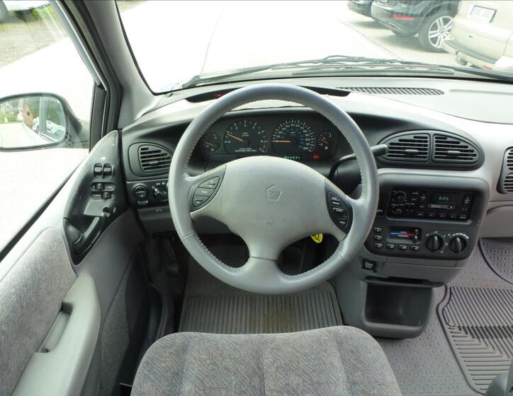 Dodge Grand Caravan 29