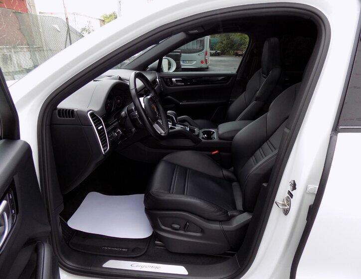 Porsche Cayenne 13