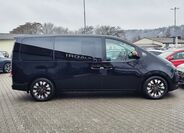 Hyundai Staria 4