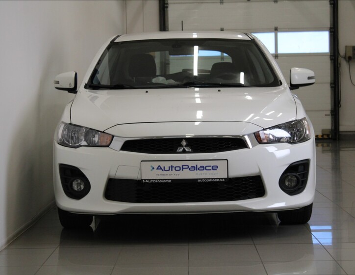 Mitsubishi Lancer 2