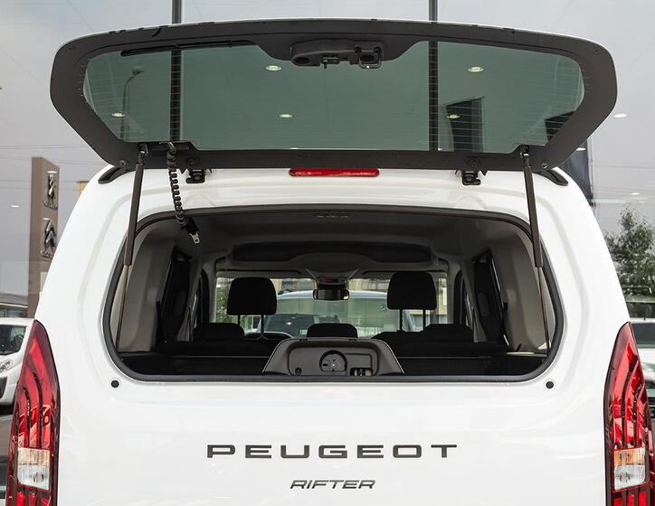 Peugeot Rifter 7