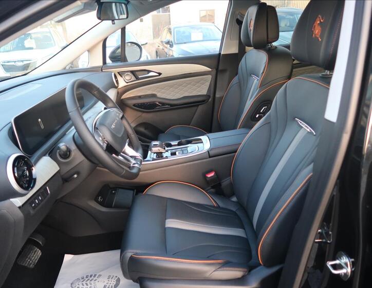 Dongfeng U-Tour 12