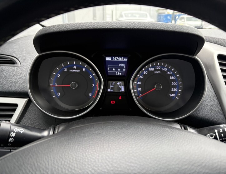 Hyundai i30 12