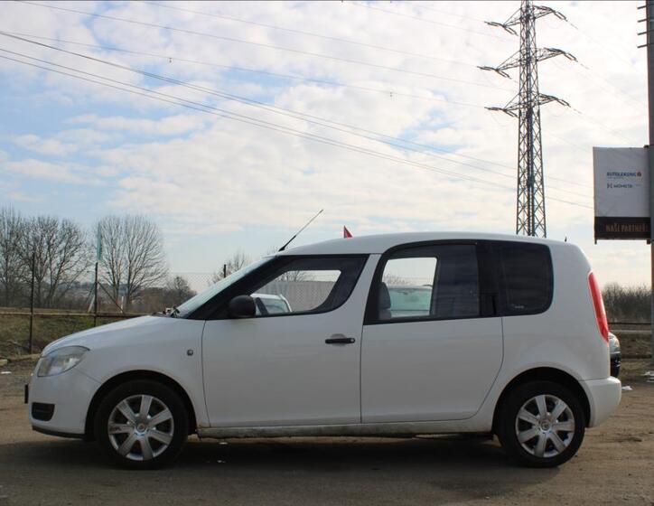 Škoda Roomster 8