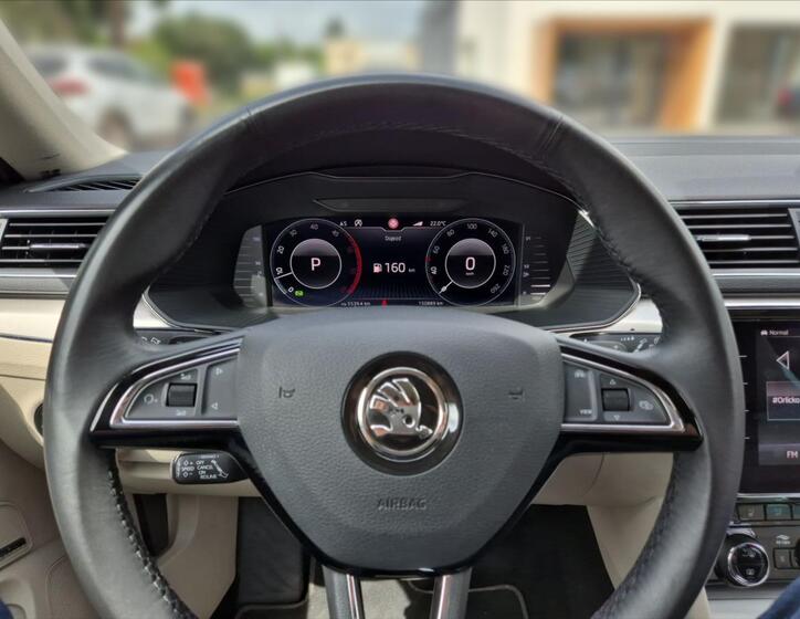 Škoda Superb 8