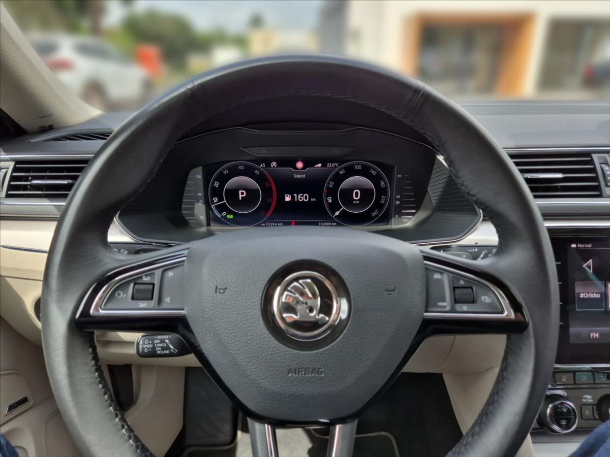 Škoda Superb