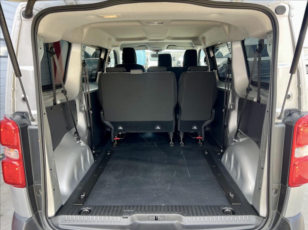 Peugeot Traveller