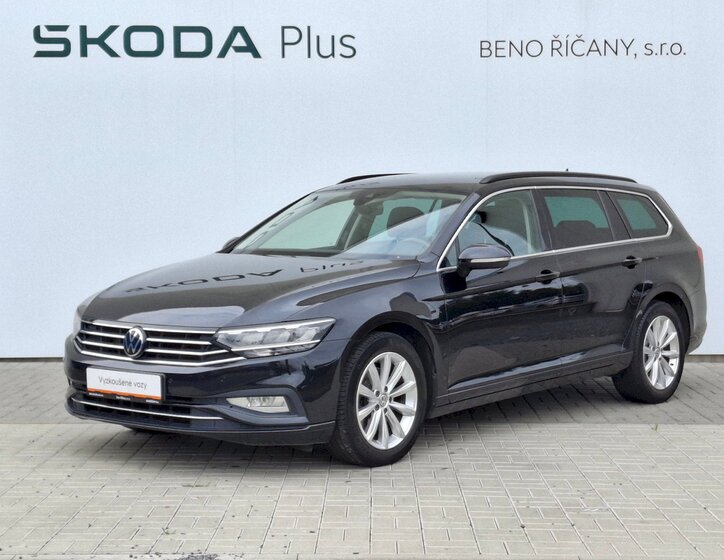 Volkswagen Passat 1