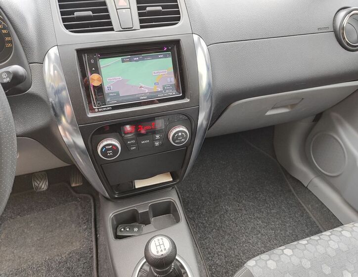 Suzuki SX4 17