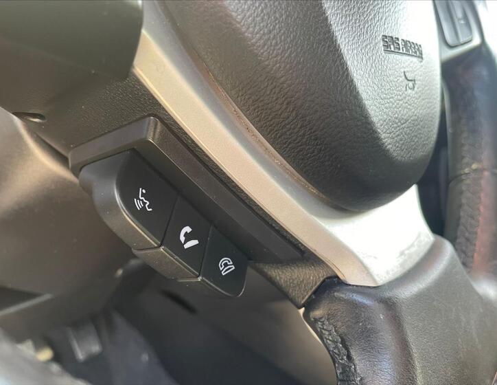 Suzuki Vitara 15