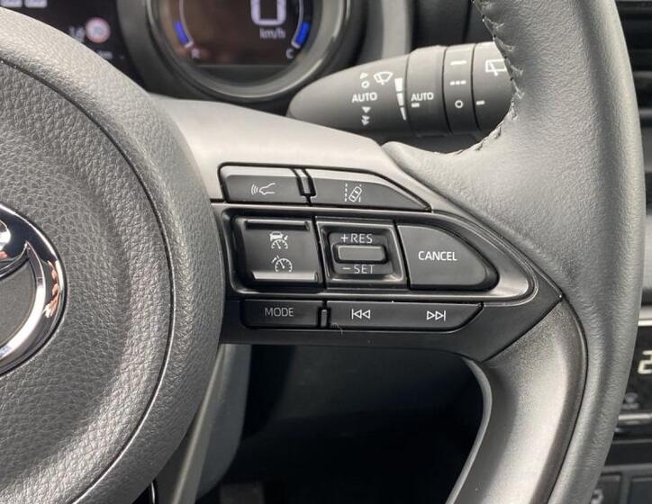 Toyota Yaris 20