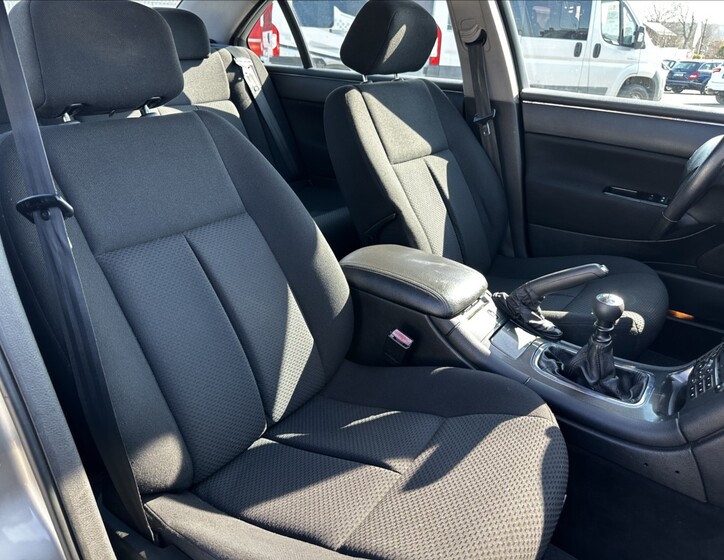 Peugeot 607 23