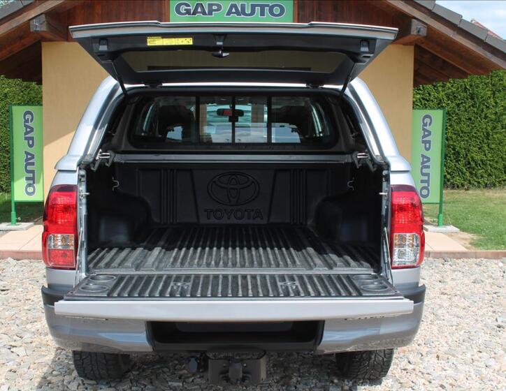 Toyota Hilux 24