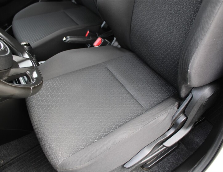 Suzuki Swift 23