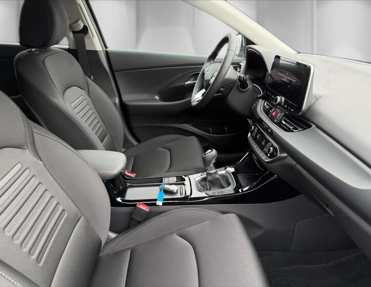 Hyundai i30 22