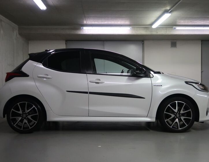 Toyota Yaris 4