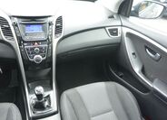 Hyundai i30 13