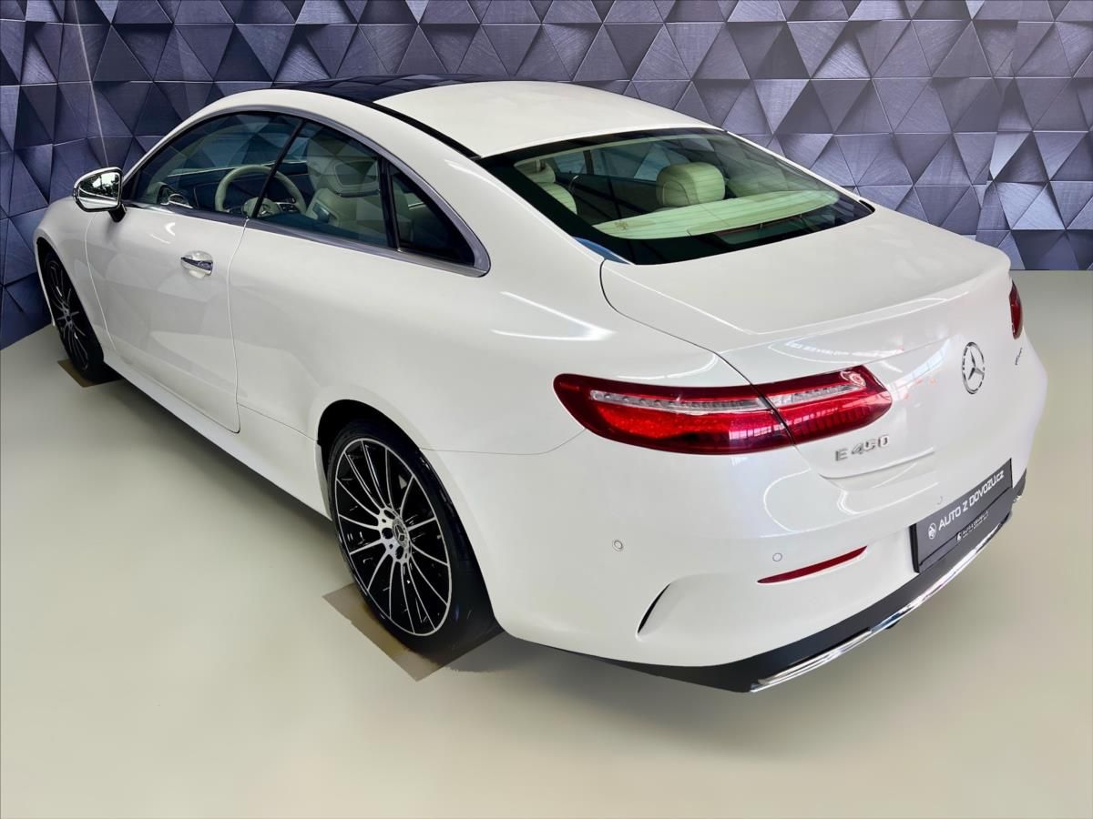 Mercedes-Benz Třídy E