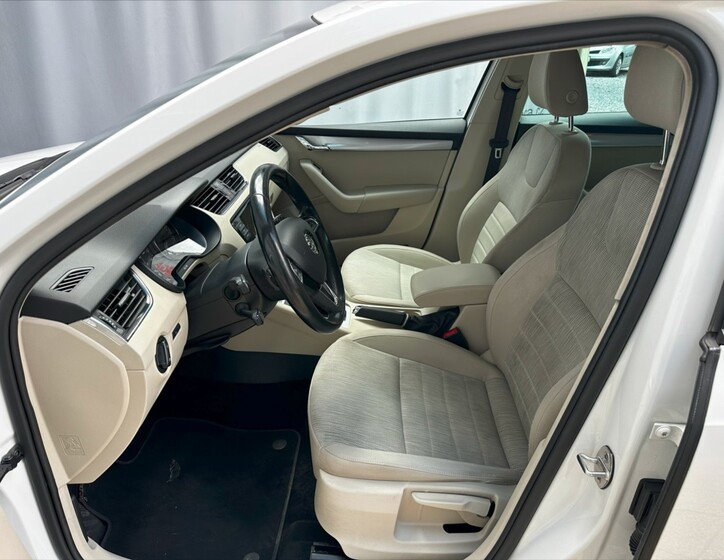 Škoda Octavia 9