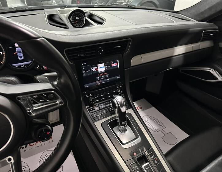 Porsche 911 12