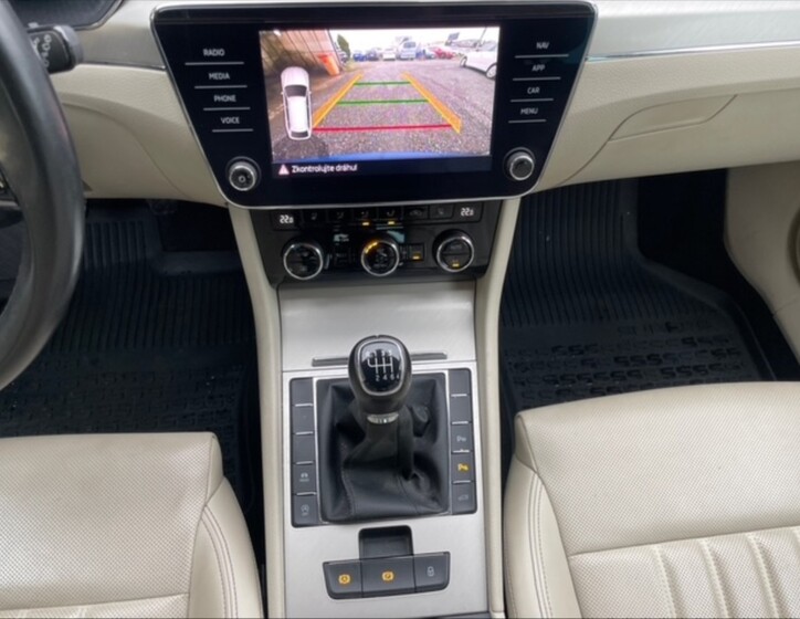 Škoda Superb 10