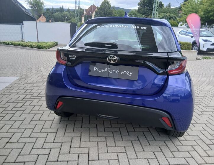 Toyota Yaris 5