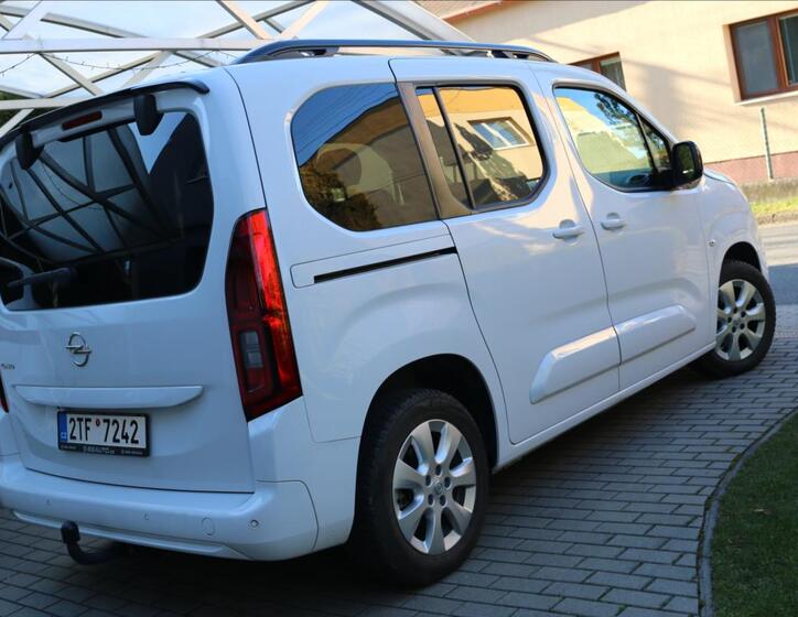 Opel Combo 11