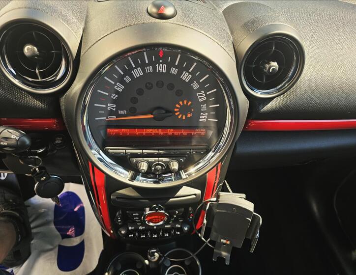 Mini Paceman 18