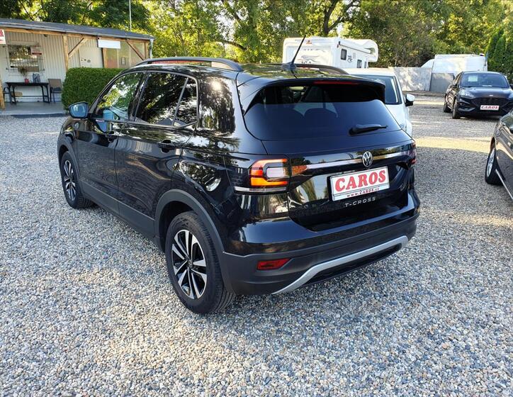 Volkswagen T-Cross 5