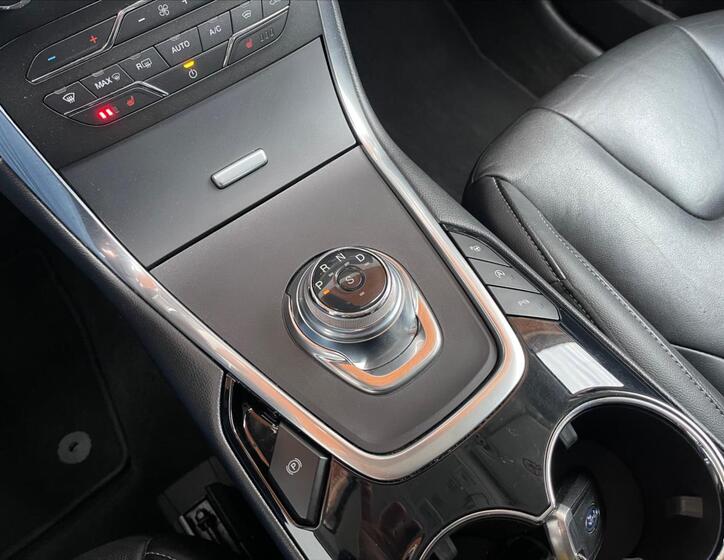Ford S-MAX 21