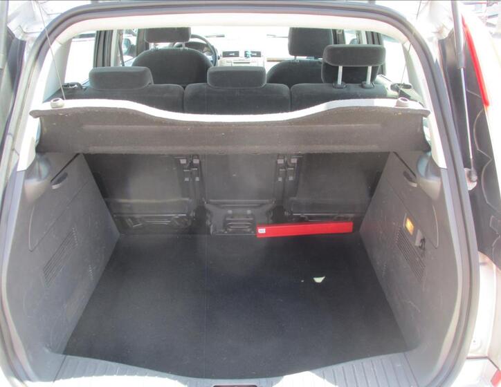Ford C-MAX 9