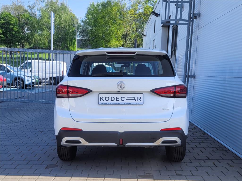 MG ZS