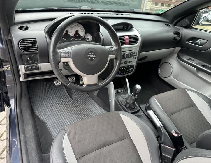 Opel Tigra 16