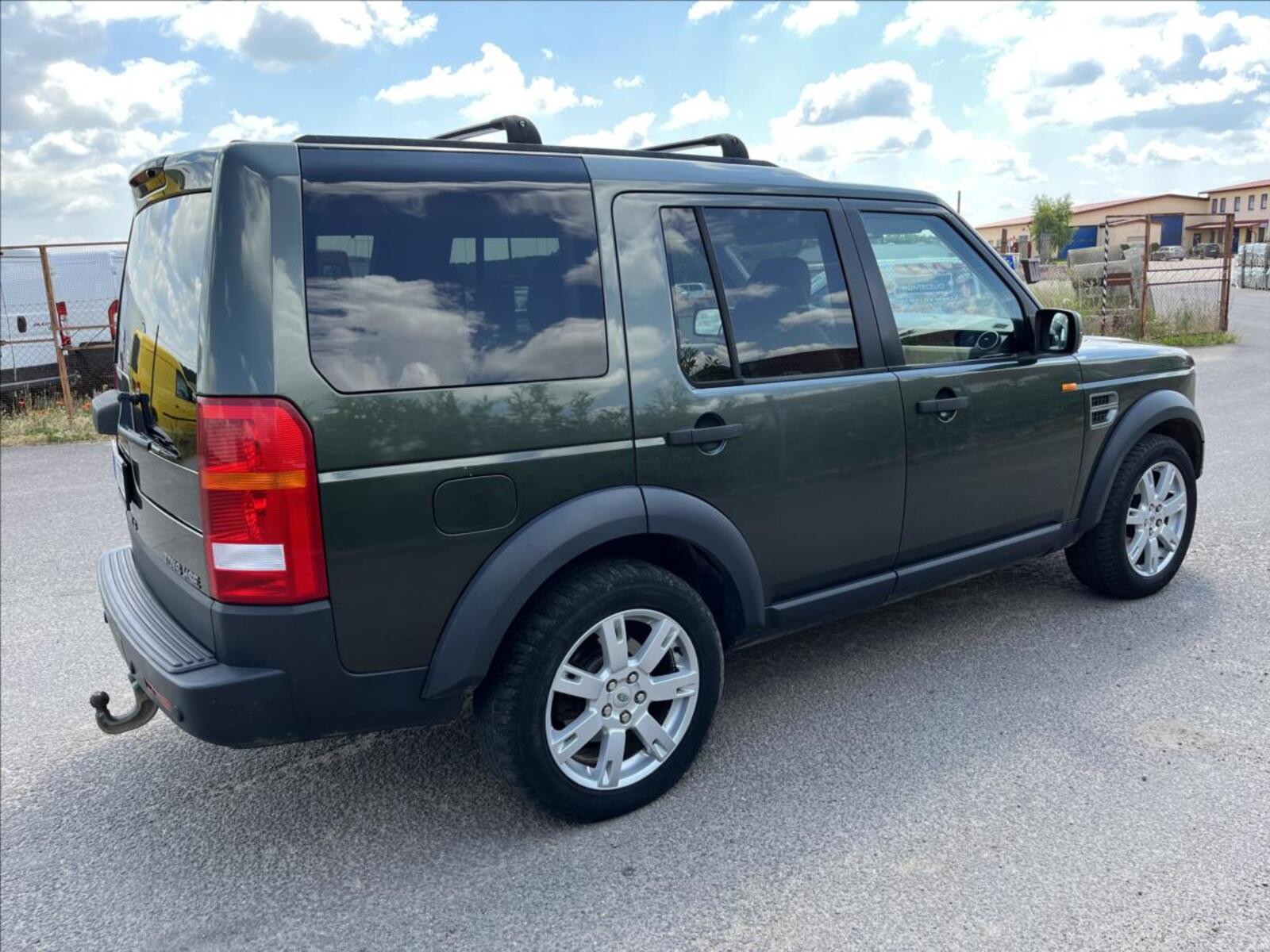 Land Rover Discovery 5