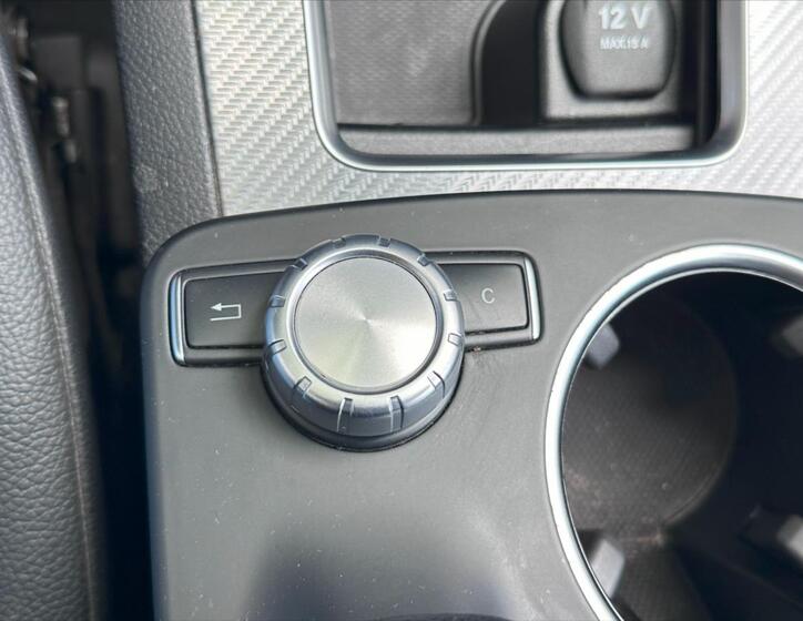 Mercedes-Benz GLK 27
