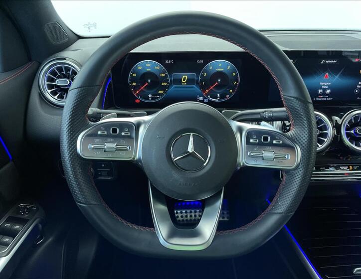 Mercedes-Benz GLB 10